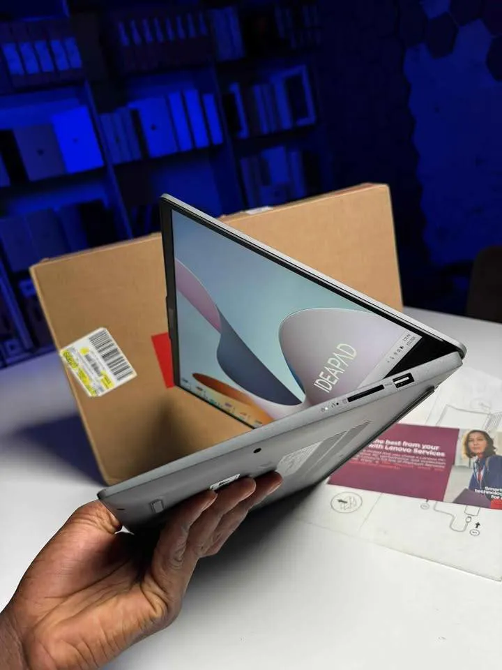 Lenovo IdeaPad Slim 3 Tactile (14ᵉ génération) (image 5)