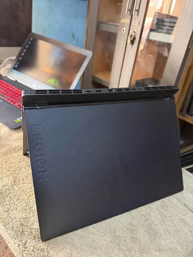 Lenovo LÉGION intel core i5 8th gen (image 6)