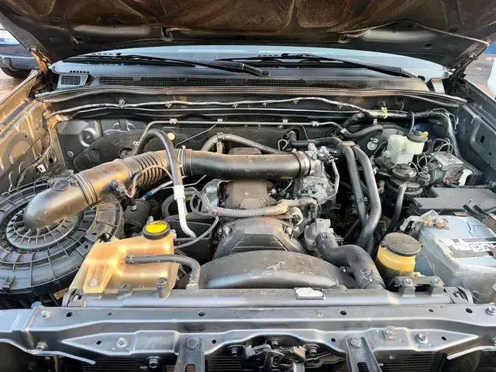 Toyota Hilux 2013 (image 6)