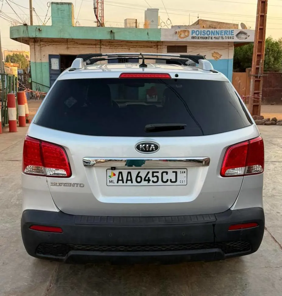 KIA SORENTO ANNÉE 2012 (image 3)
