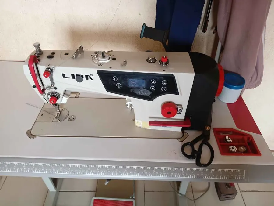 Machine a coudre (image 1)