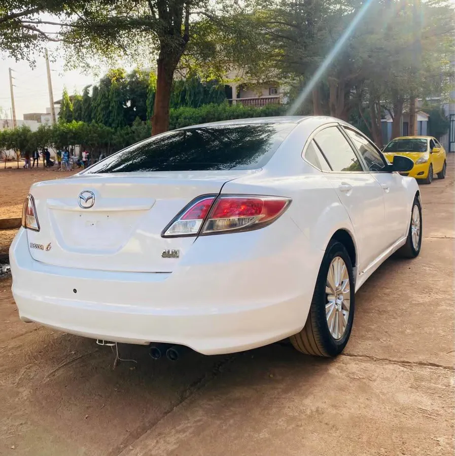 Mazda 6 année 2010 (image 2)