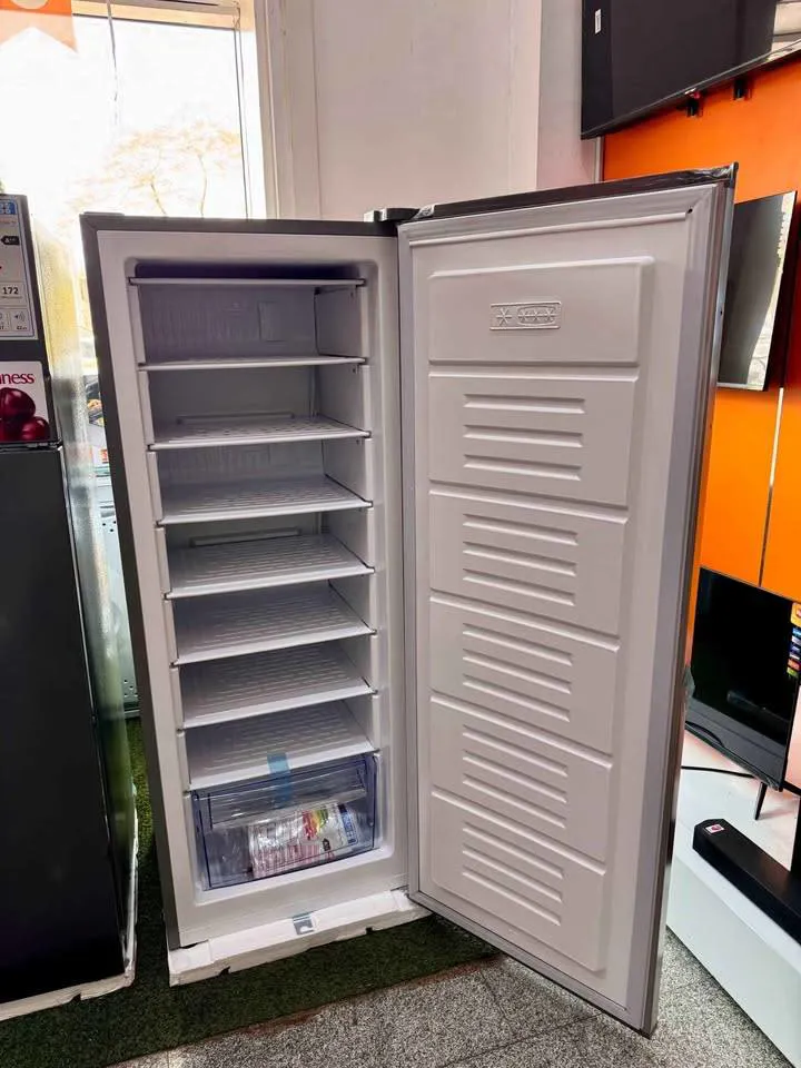 Congélateur EASTPOINT 245 litres 7 étagères (image 1)