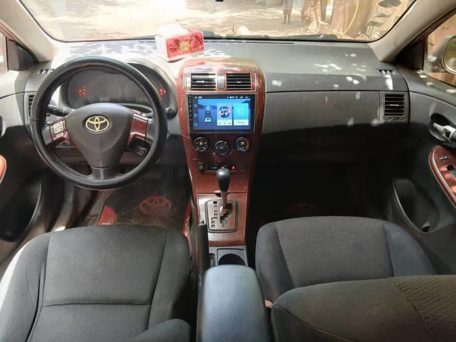 Toyota Corolla S année 2010 (image 5)