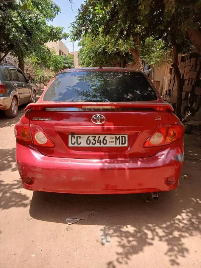 Toyota Corolla S année 2010 (image 4)