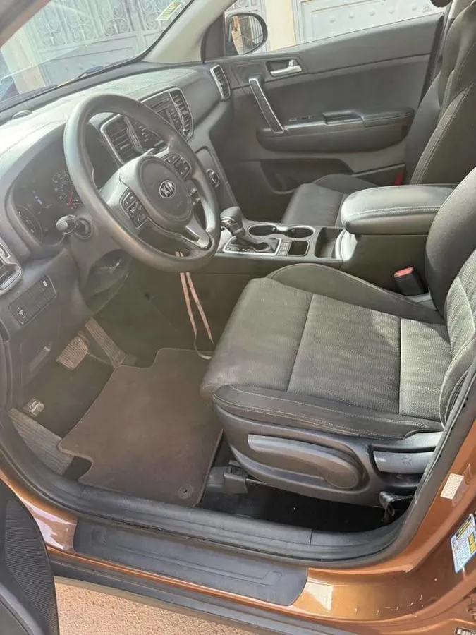 Kia Sportage 2016 (image 9)