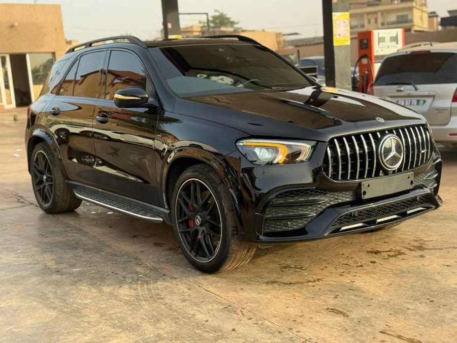 Mercedes-AMG GLE 53 "Full Black" 2022 (image 1)