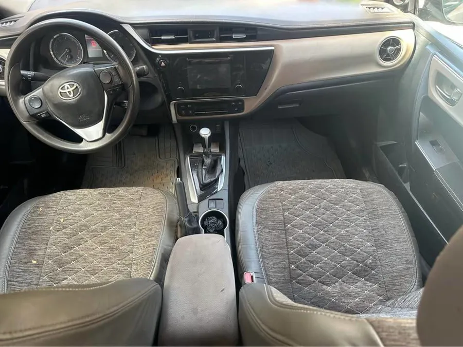 Toyota Corolla 2017 à vendre (image 4)