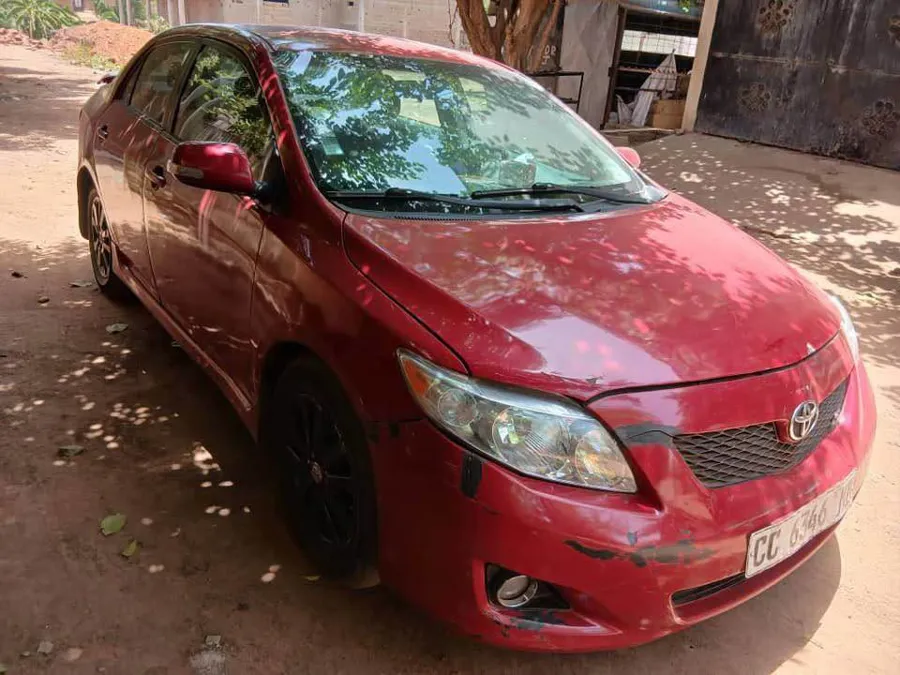 Toyota Corolla S année 2010 (image 3)