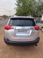 Toyota rav4 2014 très propre (thumb image 5)