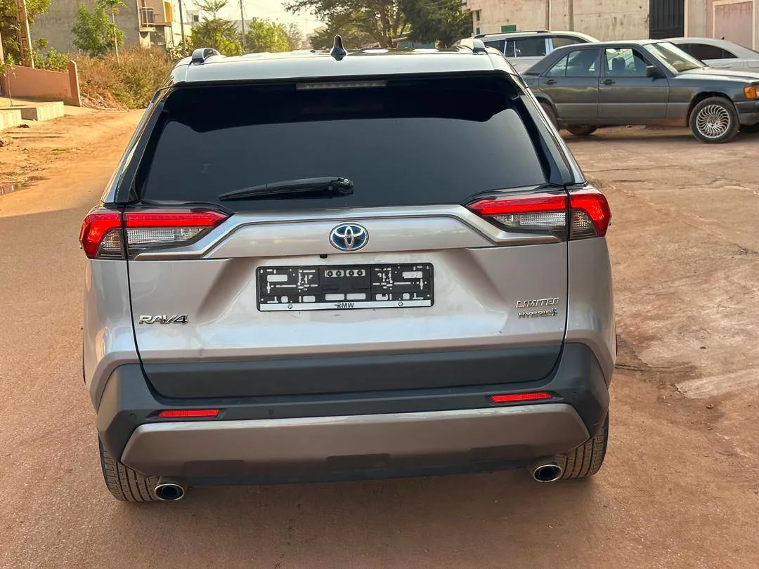 Toyota rav4 le hybride 2020 (image 2)