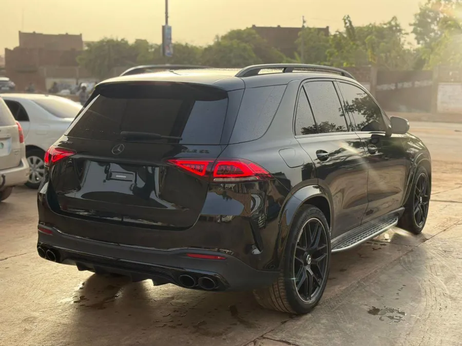 Mercedes-AMG GLE 53 "Full Black" 2022 (image 6)