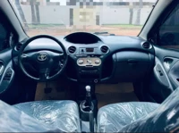 Toyota Yaris 2005 exellent état (thumb image 5)