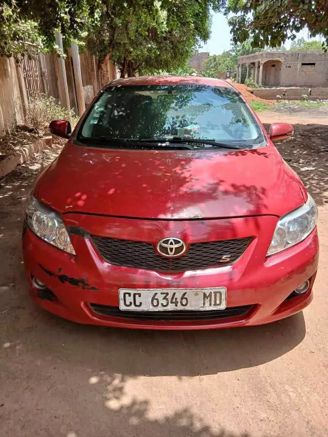 Toyota Corolla S année 2010 (image 1)