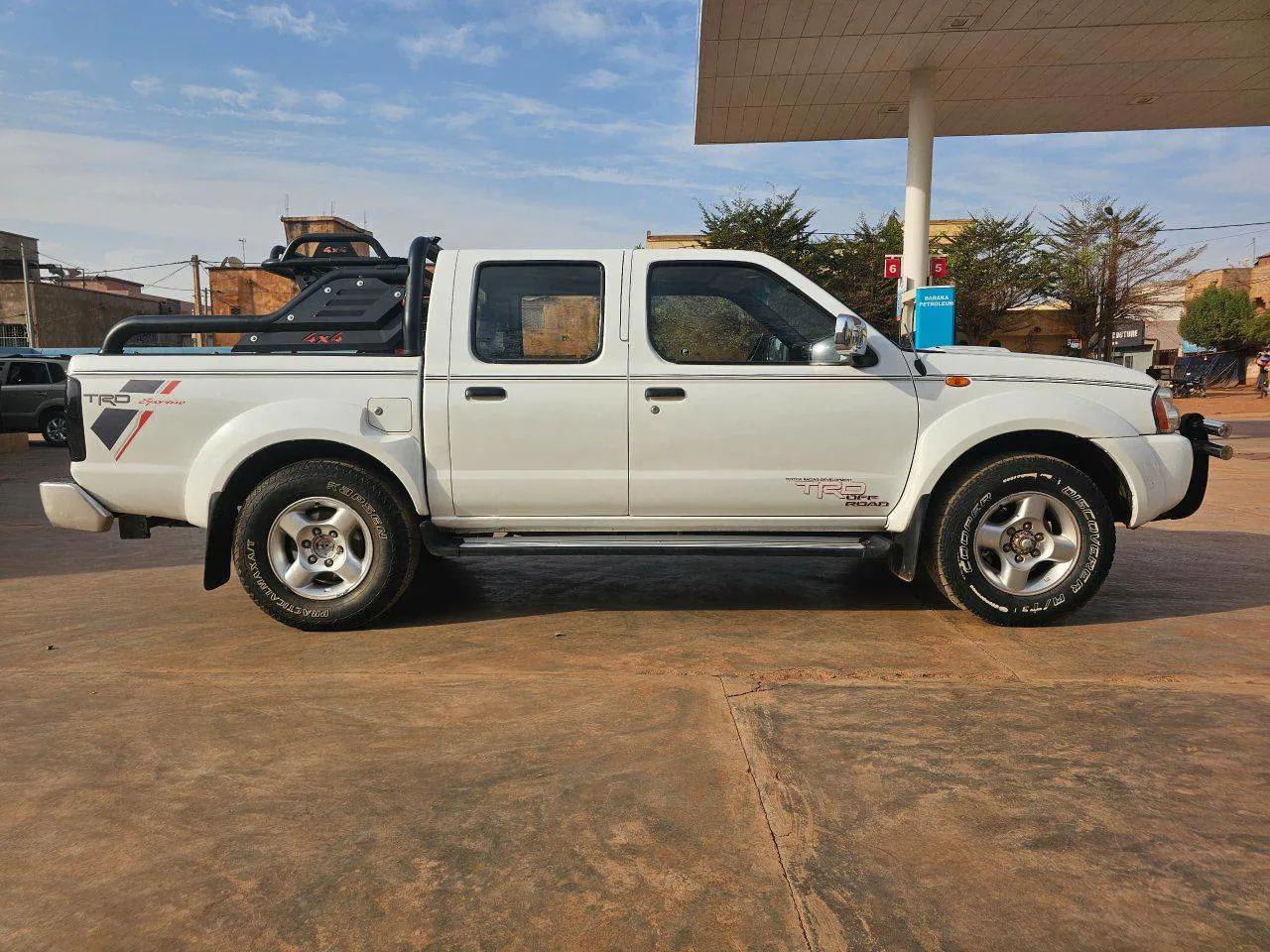 Nissan bâche double cabinet très propre diesel (image 2)