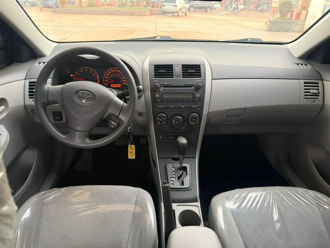 TOYOTA COROLA CE ANNÉE 2010 (image 9)