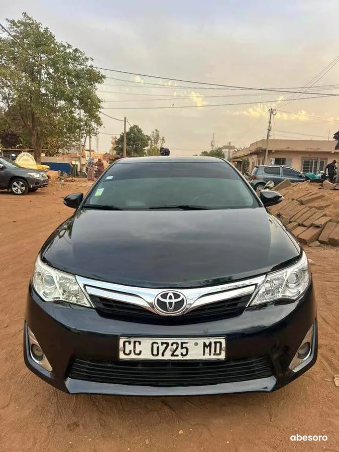 Toyota Camry 2014 (image 1)