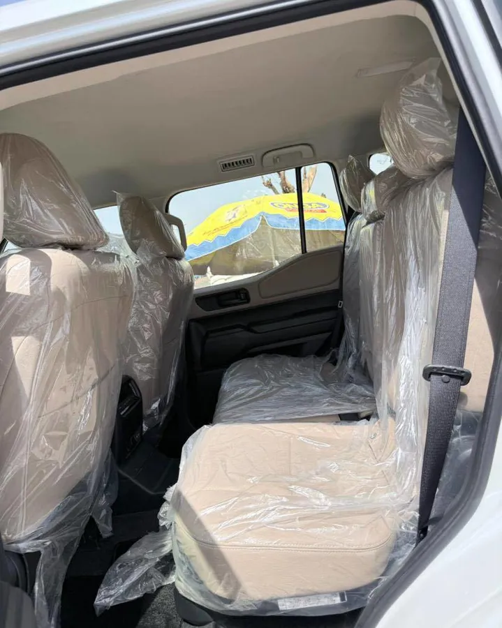 Toyota Prado Land Cruiser 250 année 2025 (image 5)