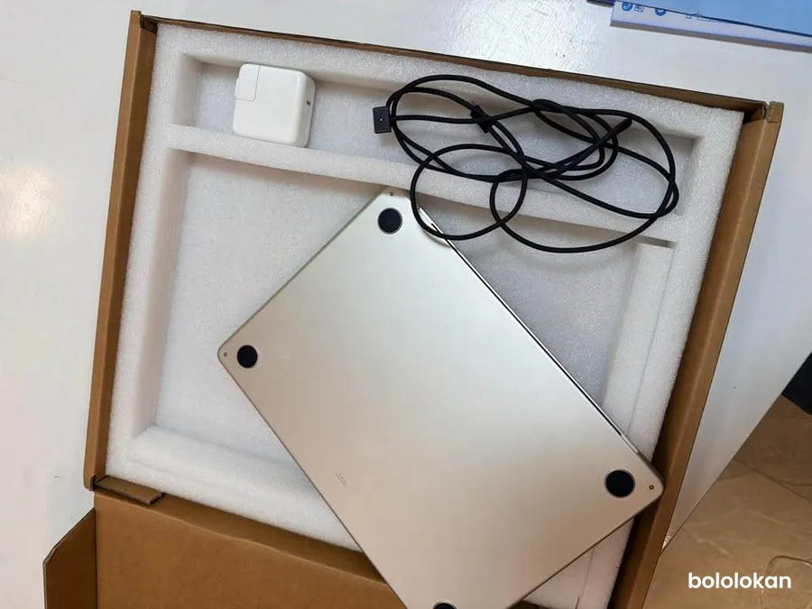 MacBook Air M2 (image 6)