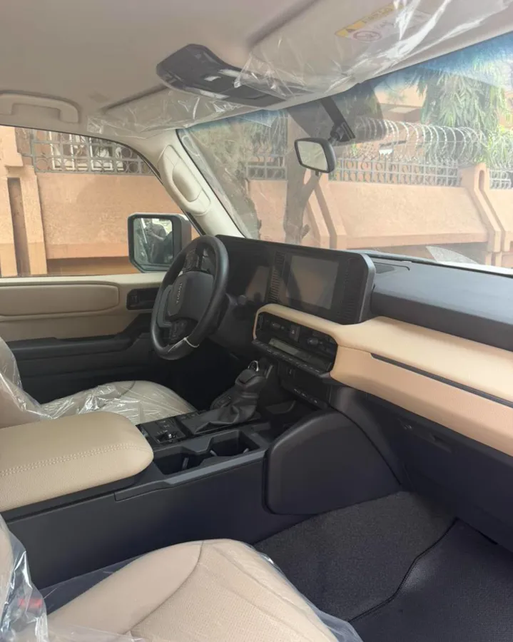 Toyota Prado Land Cruiser 250 année 2025 (image 8)