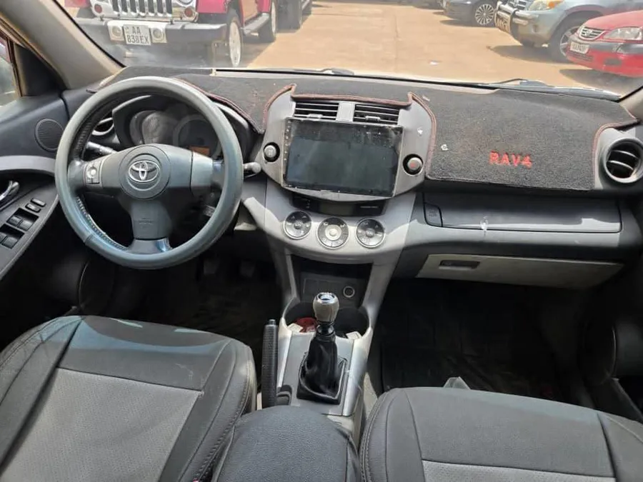 TOYOTA RAV4 ANNÉE 2008 (image 5)