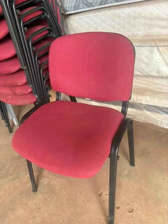Chaise Casse Disponible (image 2)
