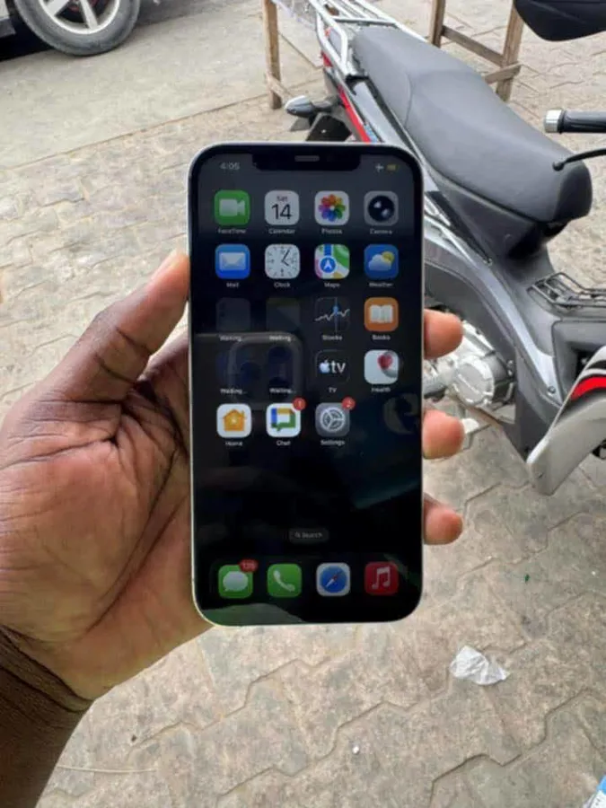 iPhone 12pro 128gb (image 2)