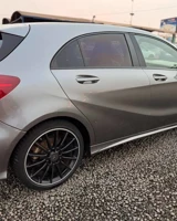 MERCEDES A 180 ANNEE 2016 (thumb image 7)