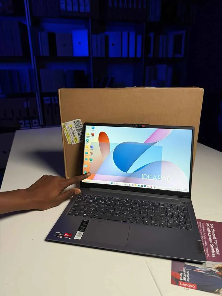 Lenovo IdeaPad Slim 3 Tactile (14ᵉ génération) (image 3)