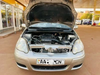 Toyota Yaris 2005 (thumb image 4)