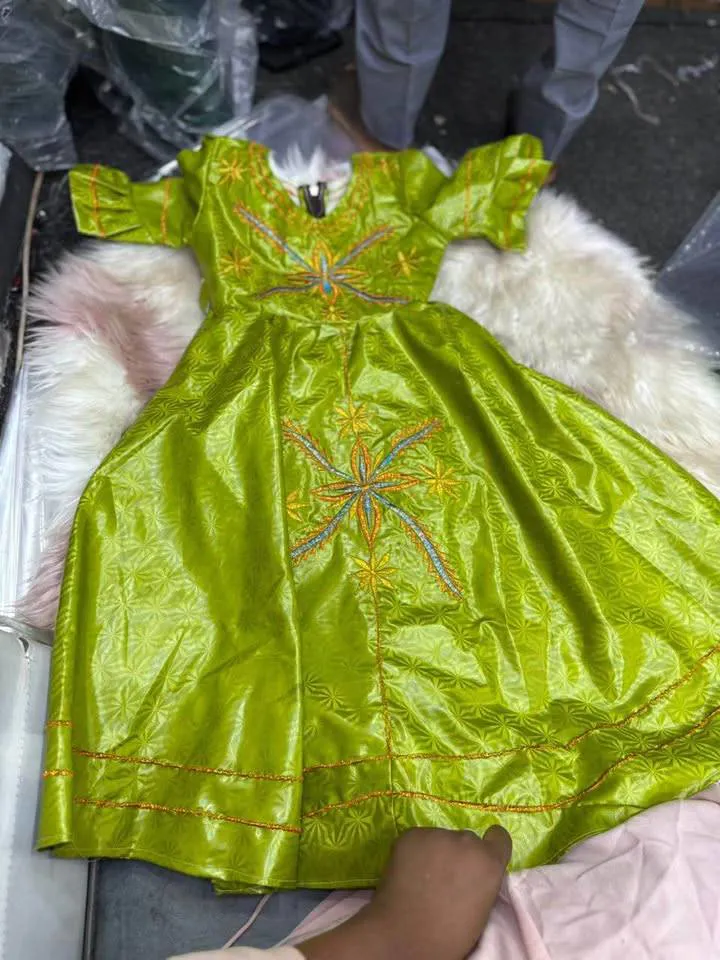 Robes pour enfant pour la fête (image 5)