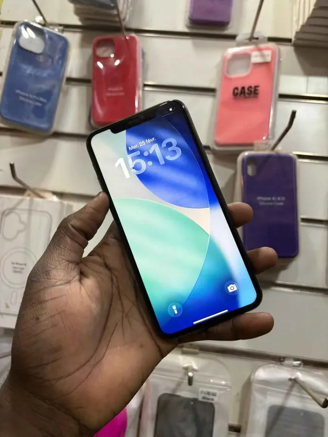 iPhone 11 Pro Max – 256 Go (image 8)