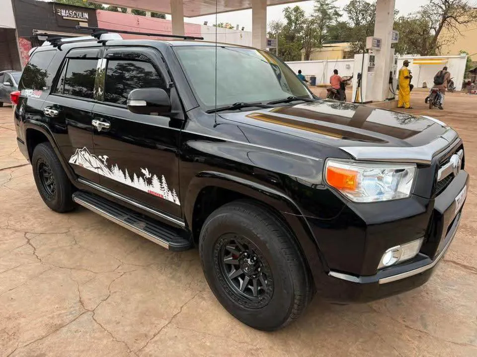 Toyota 4 Rhunner année 2011 (image 2)