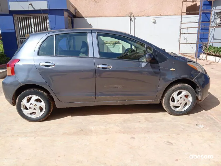 Toyota Yaris 2008 (image 7)