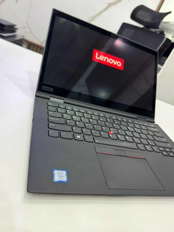 💻 Lenovo ThinkPad X1 Yoga (image 7)