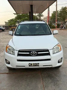 TOYOTA RAV4 ANNÉE 2010