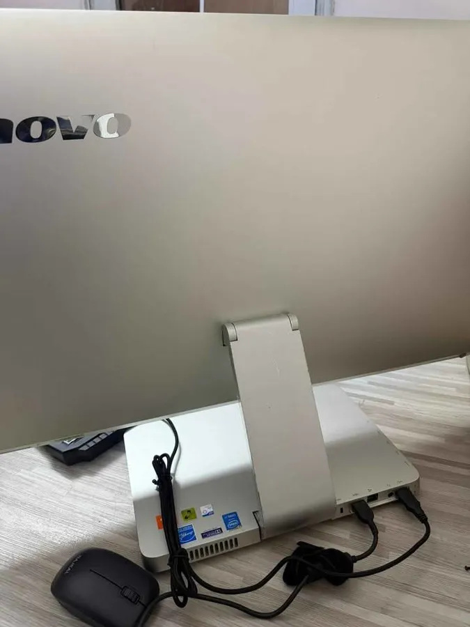 Ordinateur Lenovo A740 (image 5)