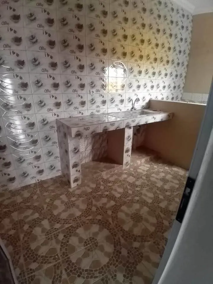 Appartement à louer ( au rez-de-chaussée) (image 9)