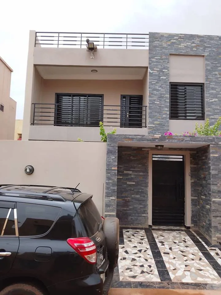 Magnifique duplex à louer à Samaya dans la cité SEMA