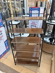 Étagères de rangement pour les chaussures