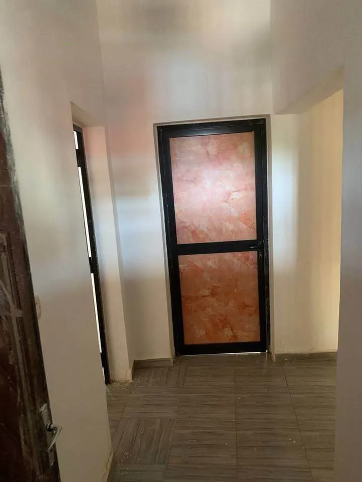 APPARTEMENT À LOUER À YIRIMADIO – BORD DU GOUDRON (image 8)