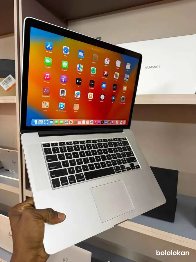 Apple MacBook Pro Retina 15” (image 2)