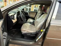 Toyota RAV4 XLE année 2014 à vendre (thumb image 5)