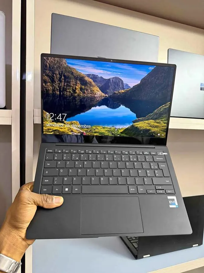 Ordinateur Samsung Galaxy Book 2 Pro (image 1)