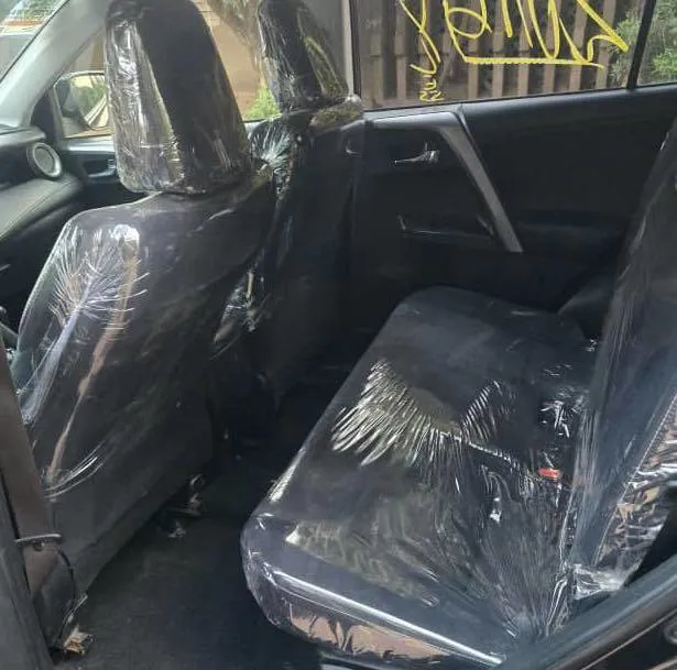 TOYOTA RAV4 XLE HYBRID ANNÉE 2016 (image 8)