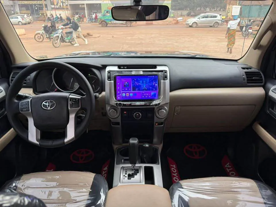 Toyota 4 Rhunner année 2011 (image 6)