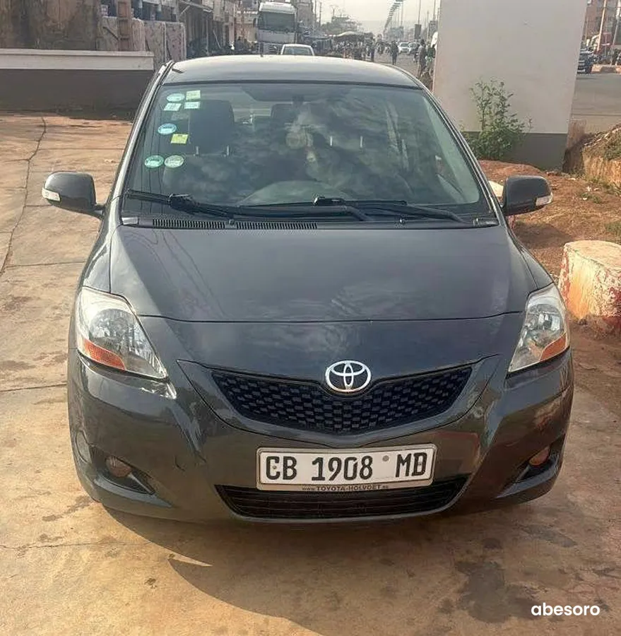 Toyota Yaris Berline (image 1)