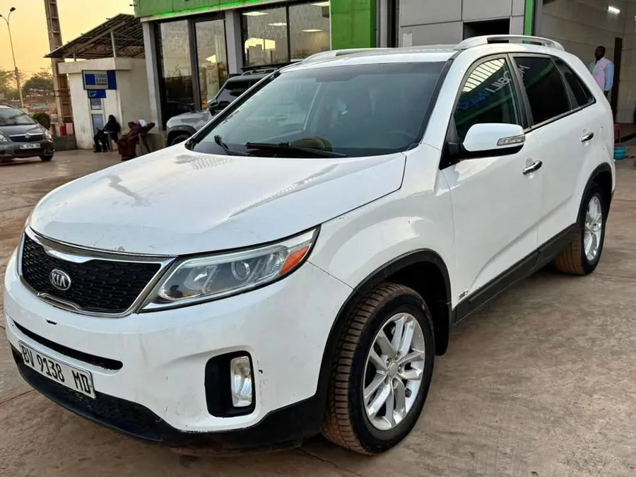 KIA SORENTO 2014 (image 1)