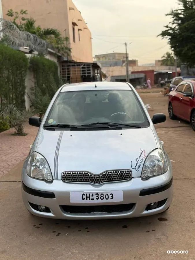 Toyota yaris 2005 (image 1)