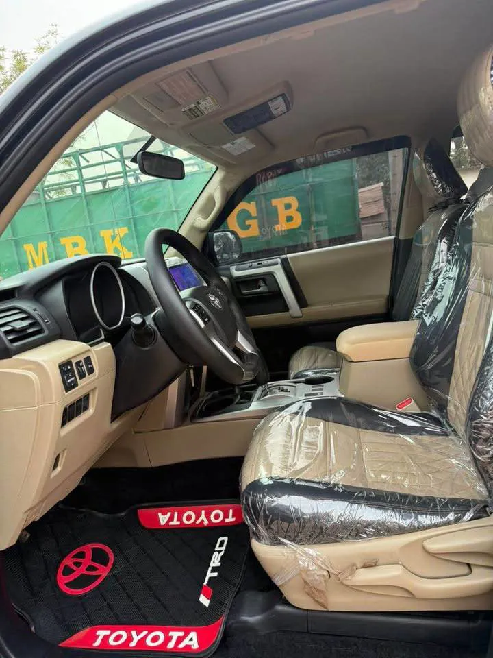 Toyota 4 Rhunner année 2011 (image 7)